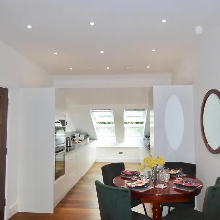 Springfield Court 12 Harrogate